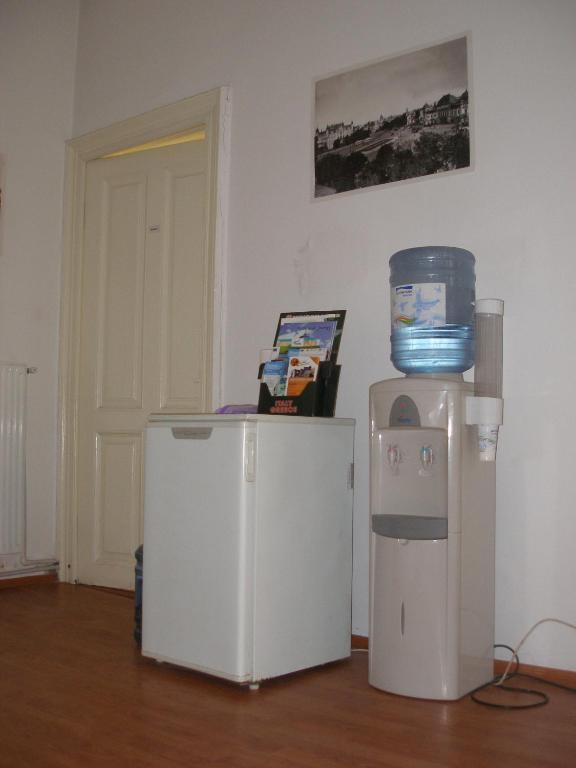 Kretan Hostel Bükreş Dış mekan fotoğraf