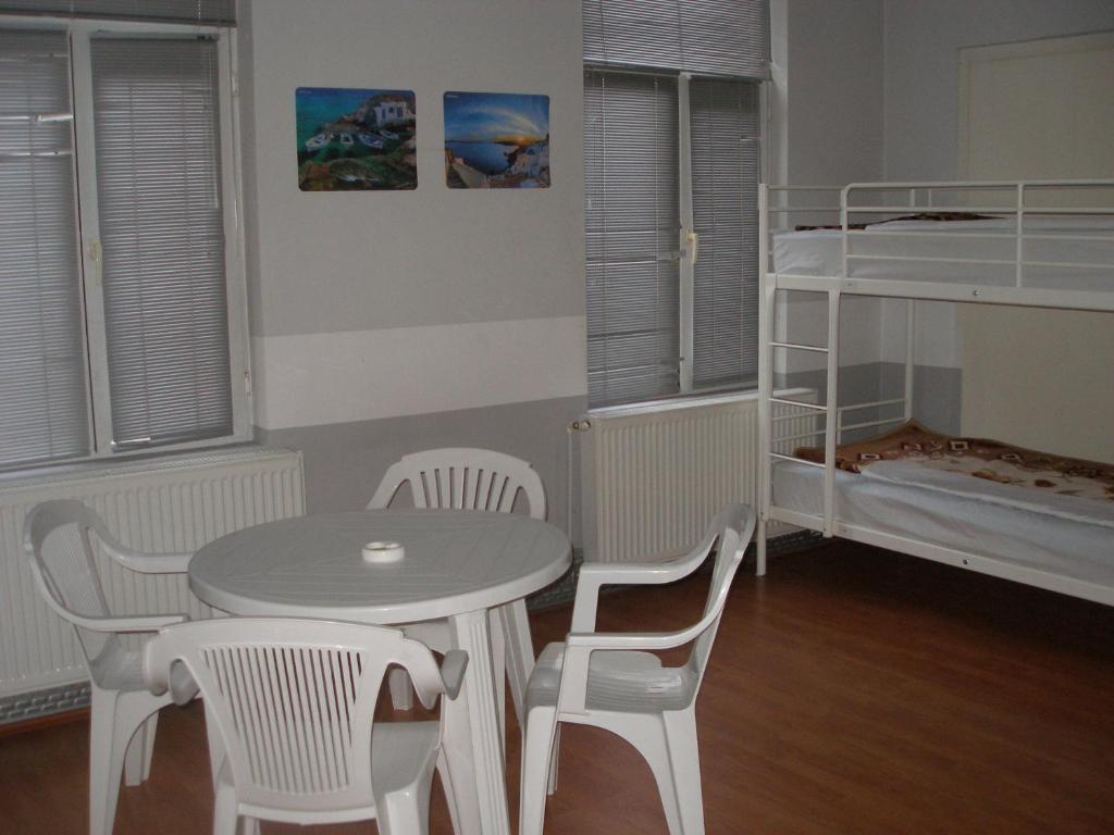 Kretan Hostel Bükreş Oda fotoğraf